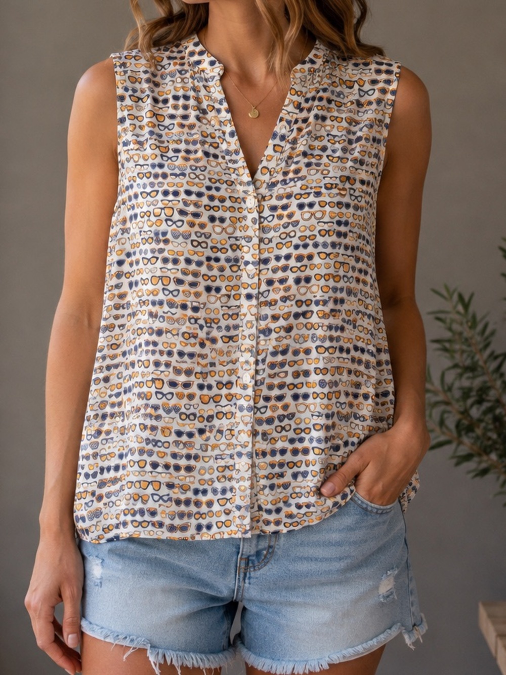 APNY Eyeglass Print Sleeveless Button Front Blouse – Size M